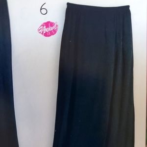 Petra Fashions black wrinkle free skirt. Medium. 32" length